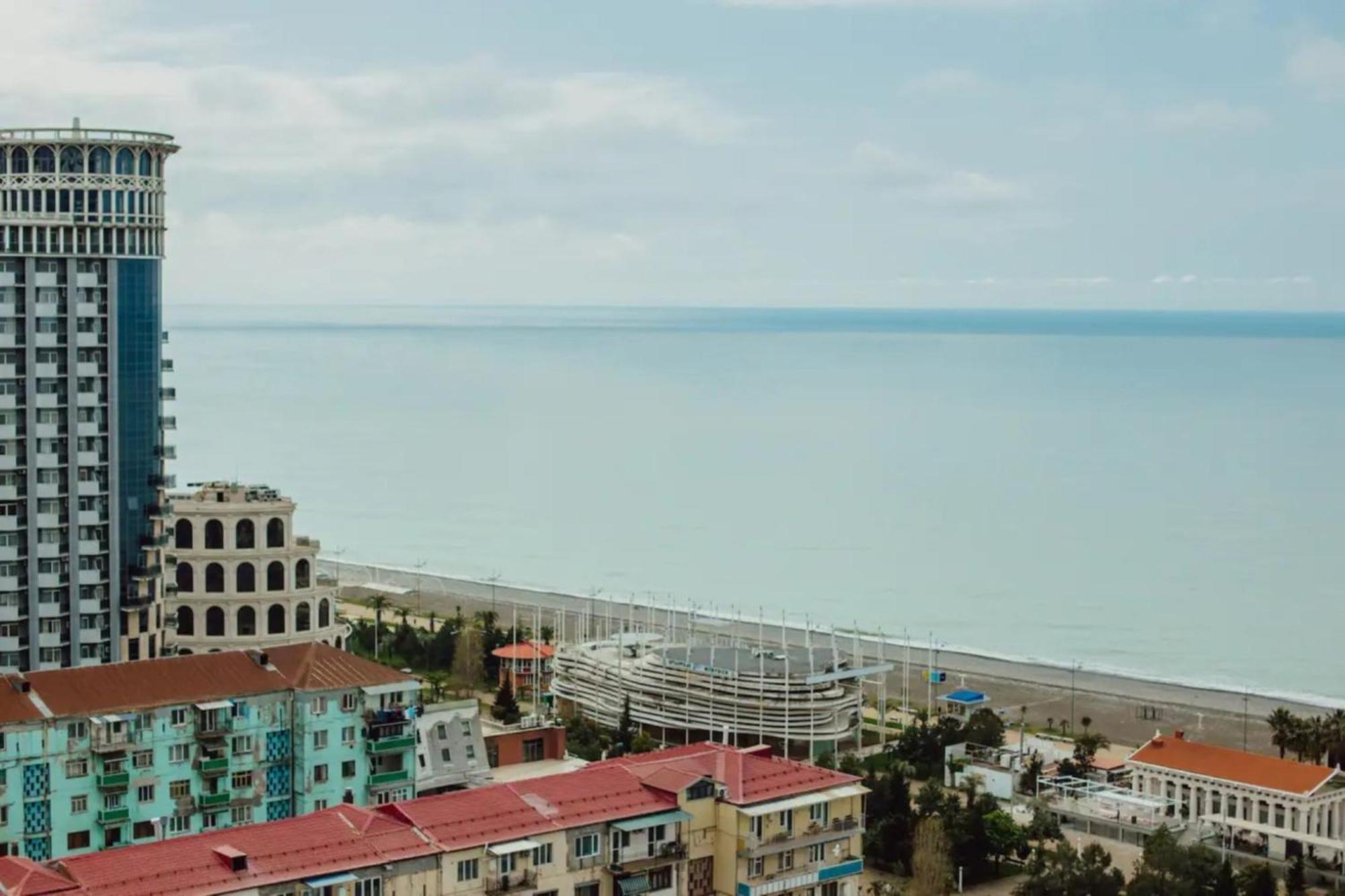 Relax And Unwind Premier Sea View Aparthotel In Batumi Eksteriør bilde