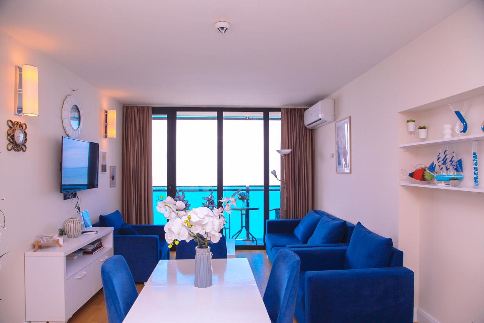 Relax And Unwind Premier Sea View Aparthotel In Batumi Eksteriør bilde