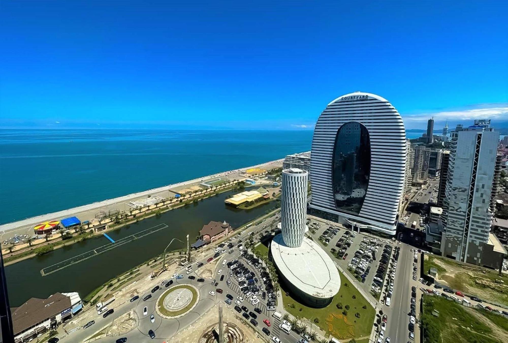 Relax And Unwind Premier Sea View Aparthotel In Batumi Eksteriør bilde