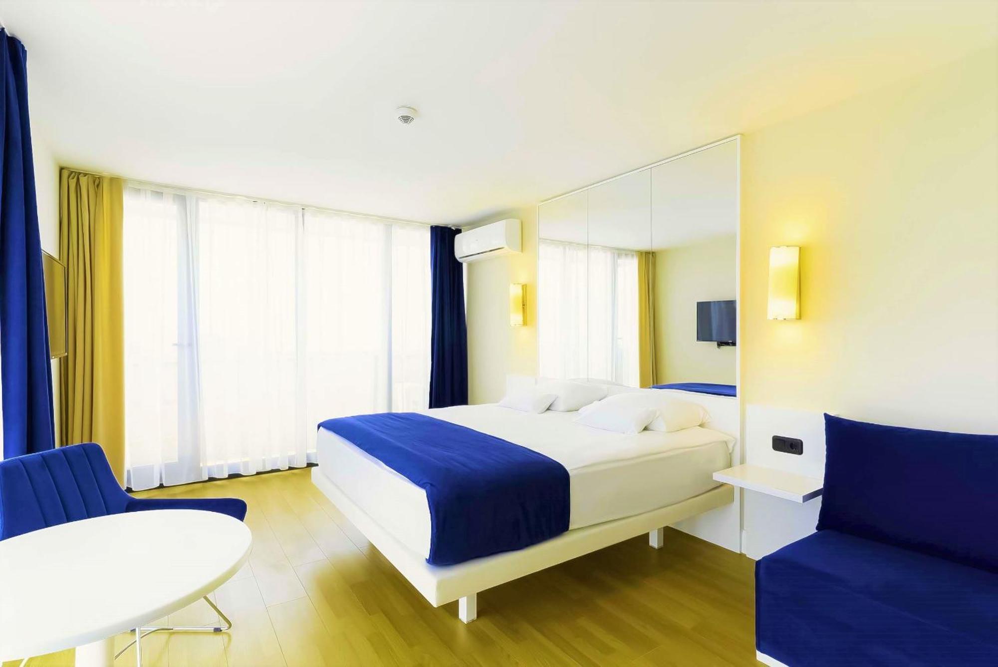 Relax And Unwind Premier Sea View Aparthotel In Batumi Eksteriør bilde